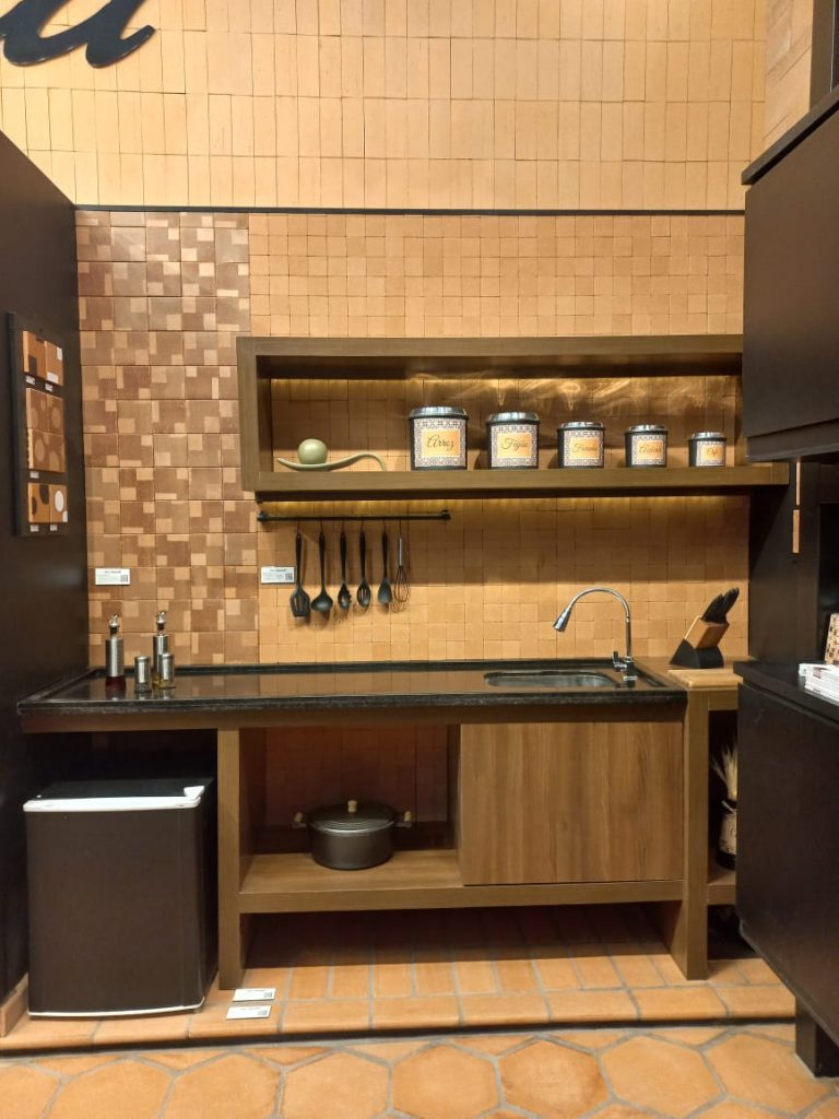 Inspirações em alta: uma proposta de cozinha rústica com muita elegância e estilo