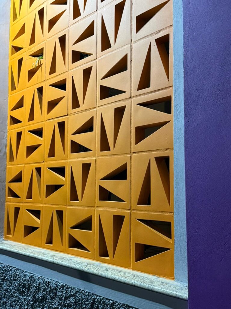 Transformação de impacto – fachada ganha destaque com o Cobogó Brise Clair & Sombre